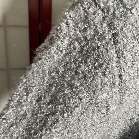 Elie Tahari Charcoal Gray Women's Pullover Crewneck Sweater (Size: Medium) - Picture 9 of 15